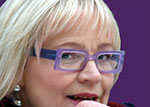 Dora PLESSING, Lebes-und Sozialberaterin, systemischer Coach und SDI Aufstellungsleiterin